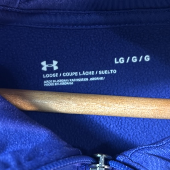 Under Armour quarter zip hoodie with kangaroo pocket size large. - Picture 3 of 7